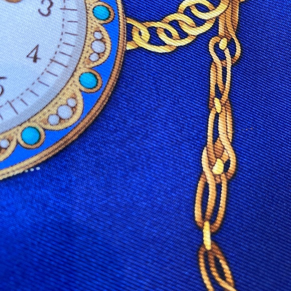 💙 GUCCI SILK SCARF AUTHENTIC - Picture 11 of 11